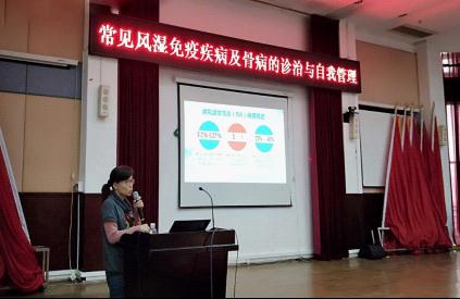 陈瑞林教授讲课现场 陈瑞林教授讲课现场